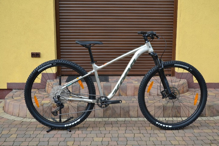 Kona Kahuna 2022 velikost M Deore 12s Recon Nový!