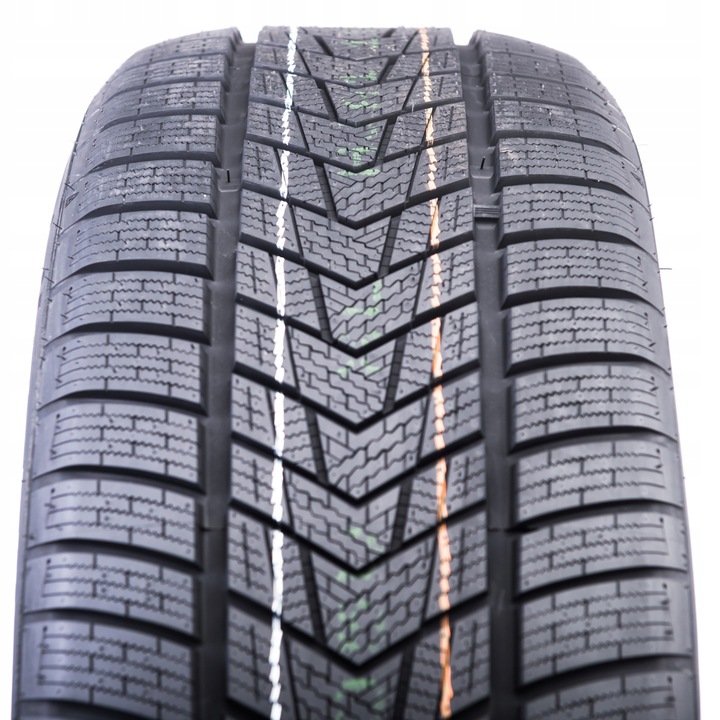 Zimní pneumatika Tracmax X-privilo S330 225/45R19 96 V, přilnavost na sněhu (3PMSF), zesílení (XL)