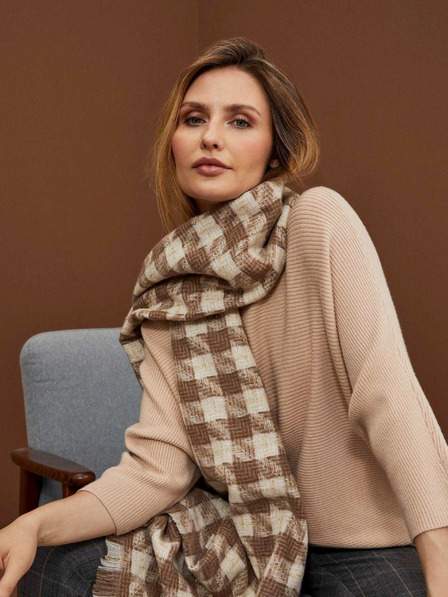 Checked scarf