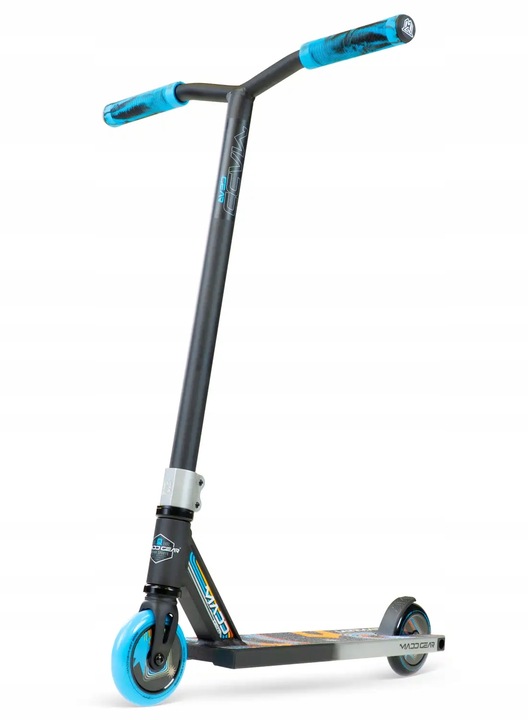 Madd Gear Carve Ultimate freestylová kolobežka | Black Grey Faded